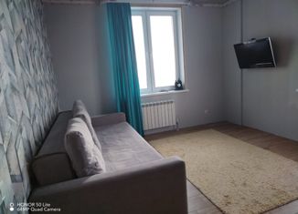 Продаю 2-ком. квартиру, 45 м2, Новосибирск, улица Урманова, 7, улица Урманова