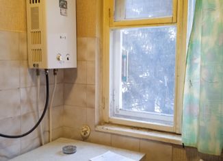 Продаю однокомнатную квартиру, 30.9 м2, Озёрск, улица Матросова, 16