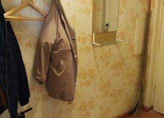 Продается двухкомнатная квартира, 43.3 м2, Оленегорск, улица Мира, 37