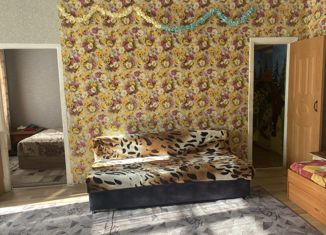 Продается двухкомнатная квартира, 42 м2, Соликамск, улица Культуры, 40