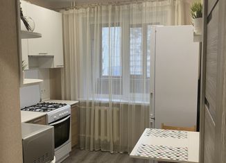Продам 1-ком. квартиру, 36 м2, Ульяновская область, улица Курчатова, 38