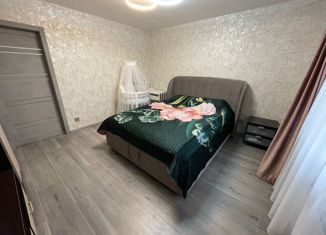 Продам 2-ком. квартиру, 47.3 м2, Екатеринбург, улица Ткачей, 16, улица Ткачей