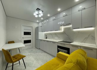 Продам 2-ком. квартиру, 43 м2, Ростов-на-Дону, проспект 40-летия Победы, 63/17с4, ЖК Сокол Град