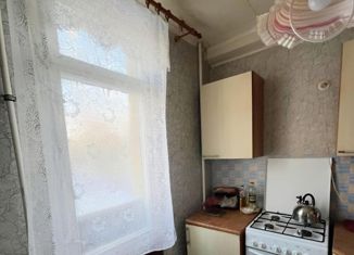 Продам трехкомнатную квартиру, 41.5 м2, Колпино, Пролетарская улица, 83