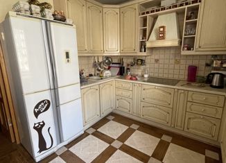 Пятикомнатная квартира на продажу, 116.3 м2, Москва, Пятницкое шоссе, 36к1, район Митино