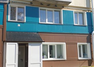 Продается 2-комнатная квартира, 43.5 м2, Губаха, проспект Ленина, 33