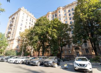 Продам 3-ком. квартиру, 81.4 м2, Москва, Фрунзенская набережная, 50, метро Спортивная