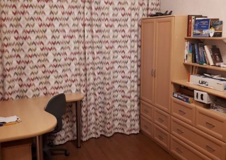 Продаётся комната в 4-комн. квартире