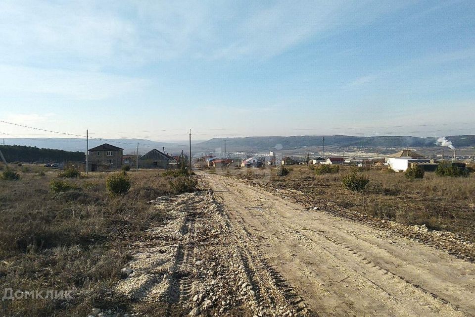 Куйбышево бахчисарай речка. Пос верхнезареченский волгоград. Участок в бахчисарае. Участок в бахчисарае. Пос верхнезареченский волгоград.