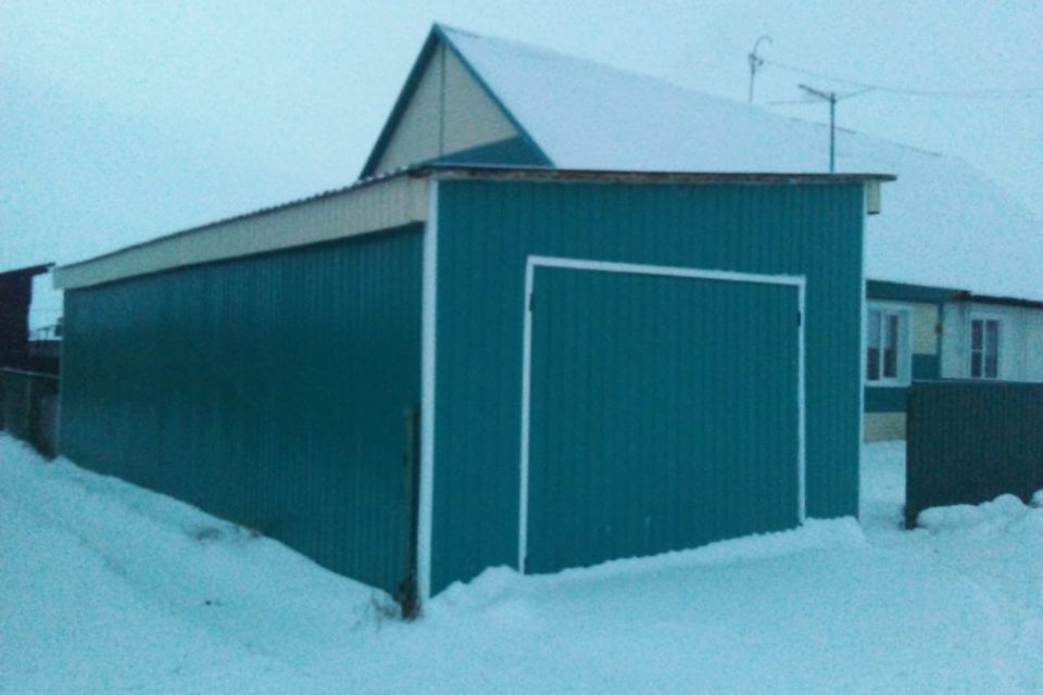 Здания Бывшего Сельсовета Село Долганка Фото