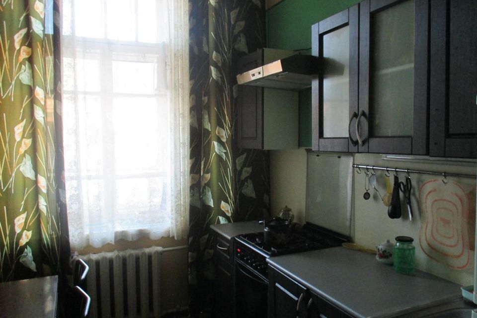 Продажа 2-комн квартиры на вторичном рынке Кронштадт, Петровская улица, 8к2