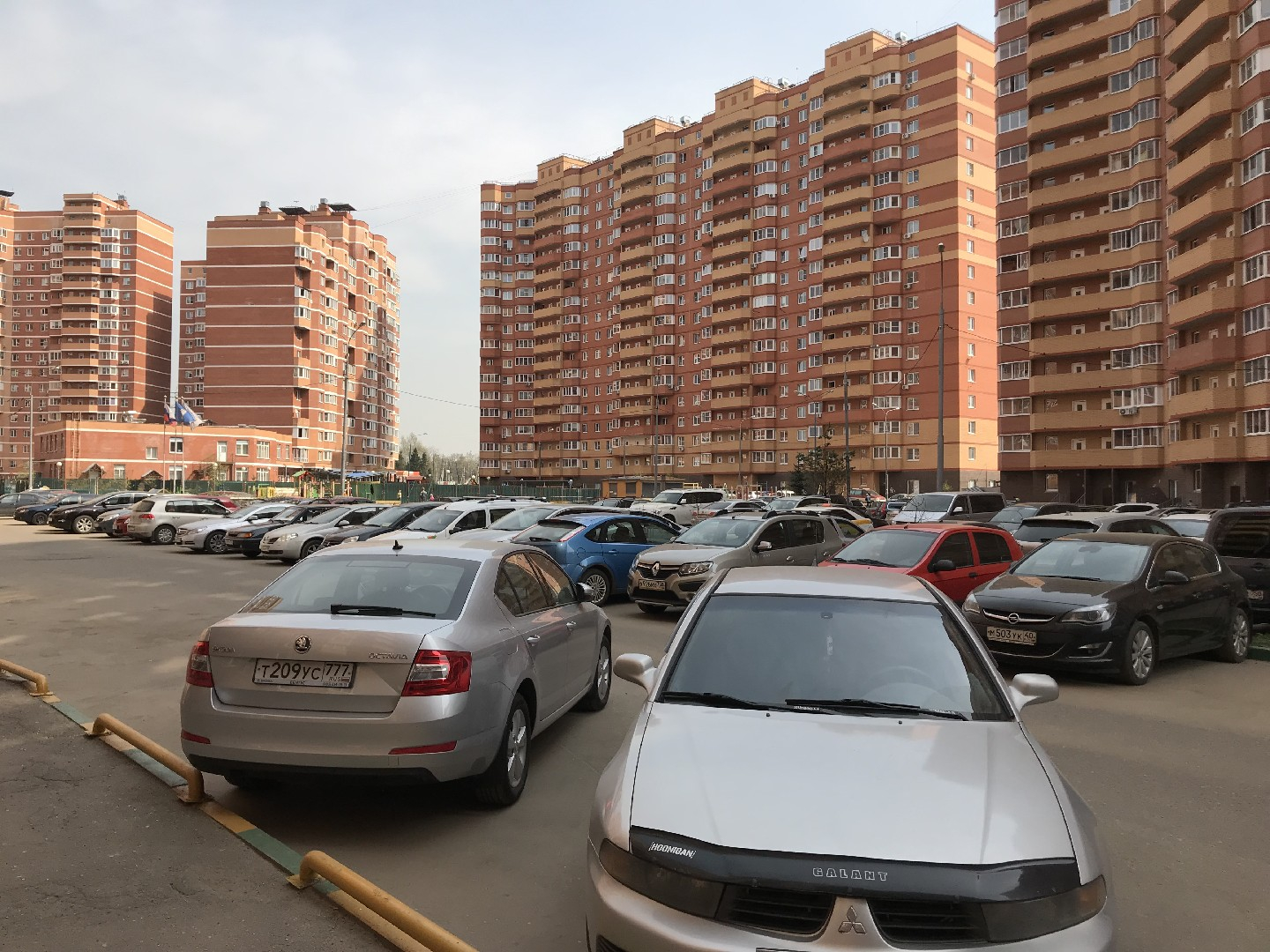 Супонево московская область. Мкр Супонево Звенигород. Микрорайон Супонево 9. Город Звенигород микрорайон Супонево. Супонево корпус 9.