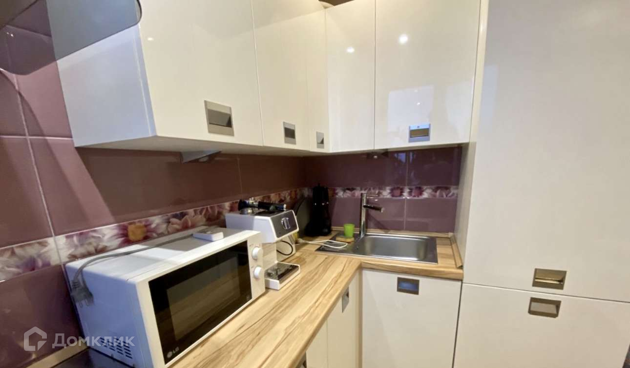 1-комнатная квартира, 30 м2, на 9 этаже в аренду на длительный срок по ...